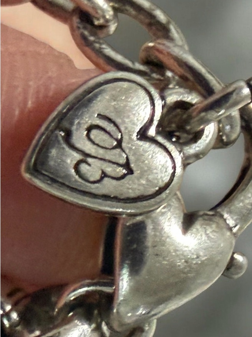 Vintage Signed Brighton Retired Enamel Handbag Purse Charm Bracelet -8” long 56g - Picture 4 of 7